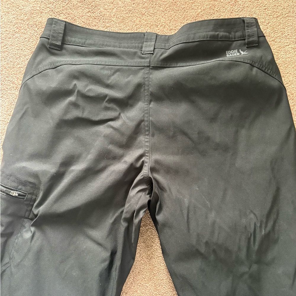 Eddie Bauer Rainier fleece lined cargo pants size 8 EUC - Picture 4 of 4